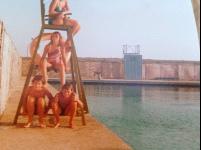 buttons_bay_pool2.jpg