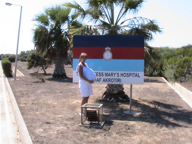 tpmh_sign3.jpg