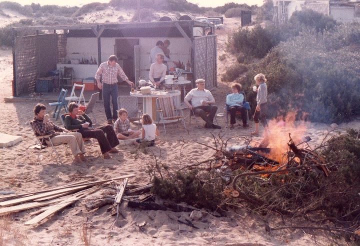 beach_hut.jpg