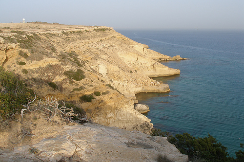 akrotiri_cliffs.jpg