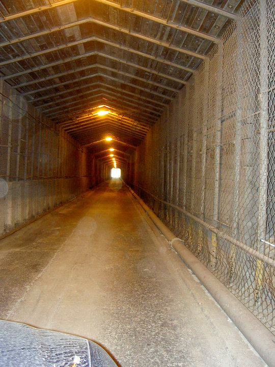 tunnel_beach_tunnel.jpg