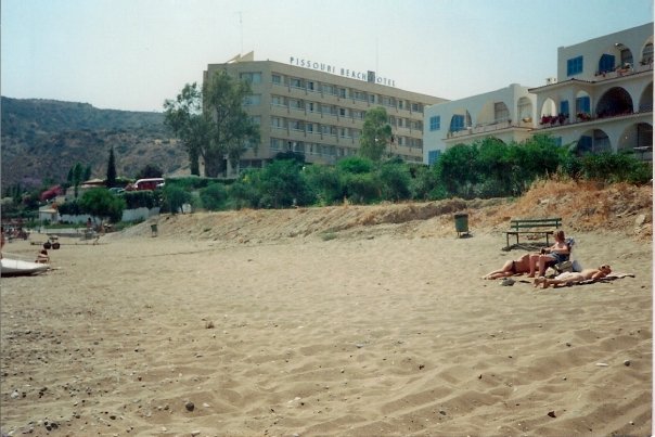 Pissouri_Beach.jpg